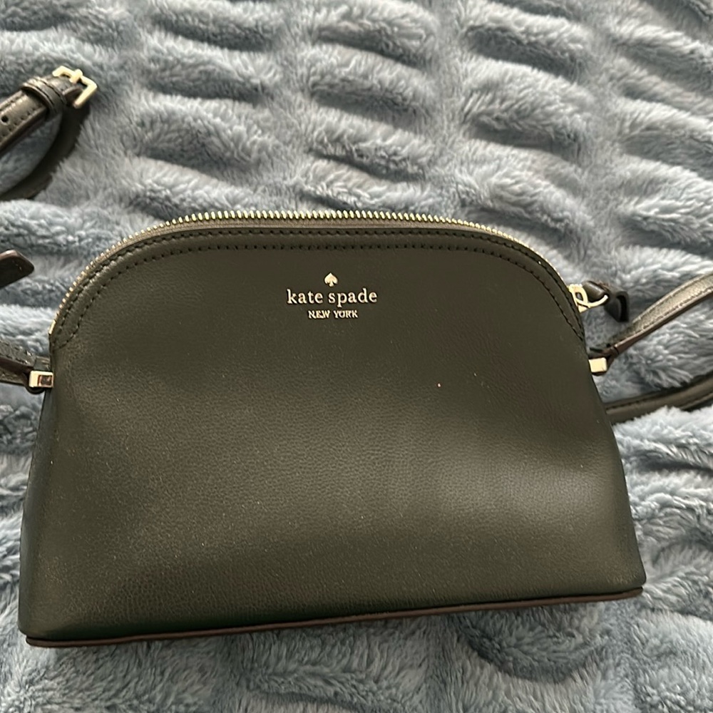 Small green Kate spade purse
